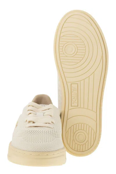 Autry Easeknit - Perforated Fabric Trainers In Multi