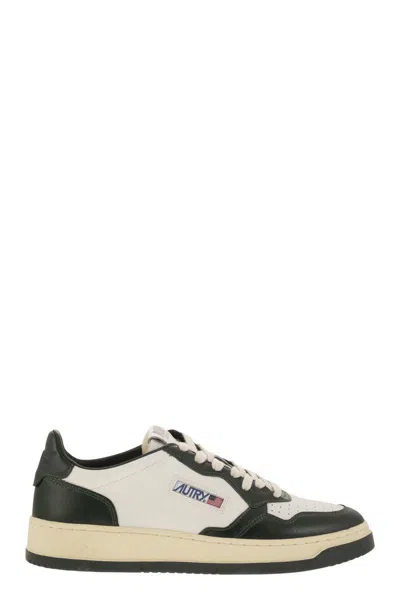 Autry Medalist Low Two Tone Sneakers In White And Mountain Green Leather In Black
