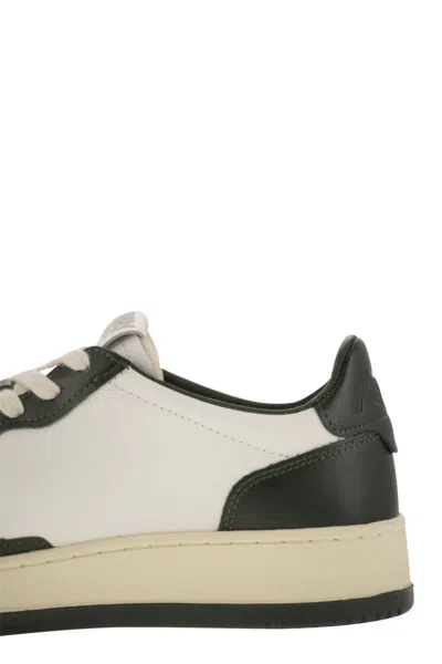 Autry Medalist Low Two Tone Sneakers In White And Mountain Green Leather In Black