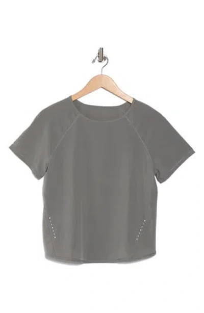 Layer 8 Easy Runner Scallop Top