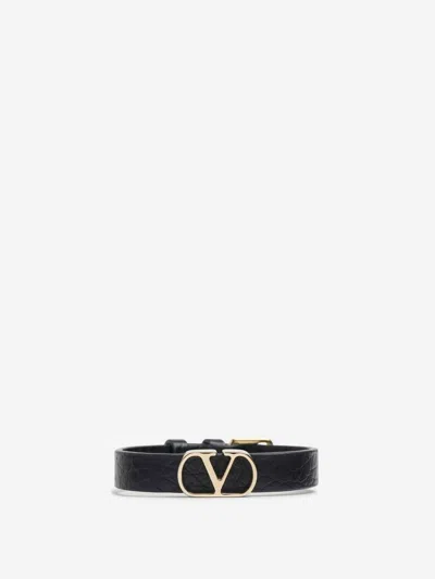 Valentino Garavani Vlogo Signature Grainy Calfskin Bracelet In Black