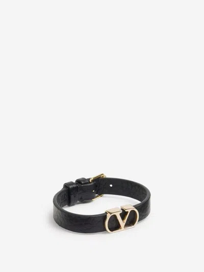 Valentino Garavani Vlogo Signature Grainy Calfskin Bracelet In Black