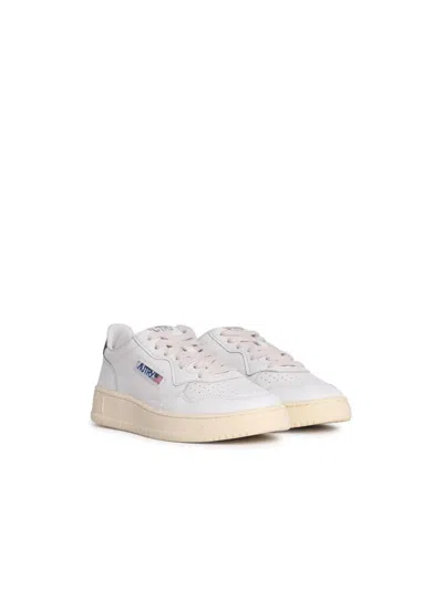 Autry Scarpe Da Ginnastica Medalist Platform In White