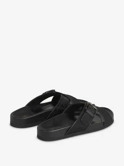 Valentino Garavani Logo Print Flip Flops In Black