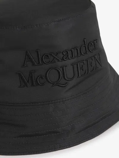 Alexander Mcqueen Logo Fisherman Bucket Hat In Black