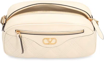 Valentino Garavani Quiltie 67 Chain Bag Butter Coloured Women In Neutral