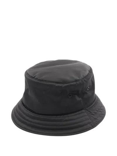 Pre-owned Burberry 2010s Padded Bucket Hat