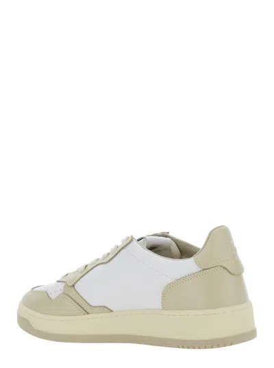 Autry 'medalist' Beige Low Top Sneakers With Logo Patch On Tongue And Side And Logo Lettering On The Heel In Neutral