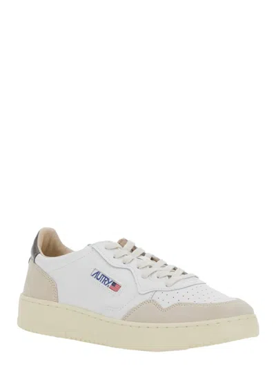 Autry 'medalist' White Low Top Sneakers With Logo Patch On Tongue And Side And Logo Lettering On The Heel
