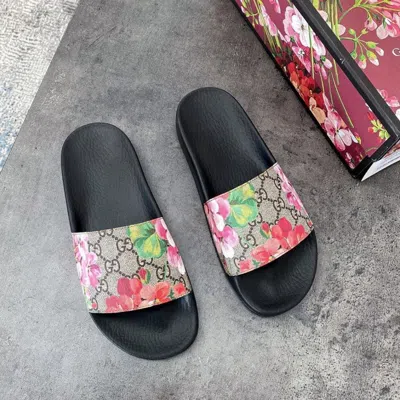Gucci Pursuit Flt Sndlpool Slde Gg Flrl