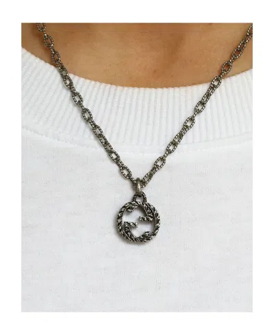Gucci G Imitation Old Effect Necklace In Metallic