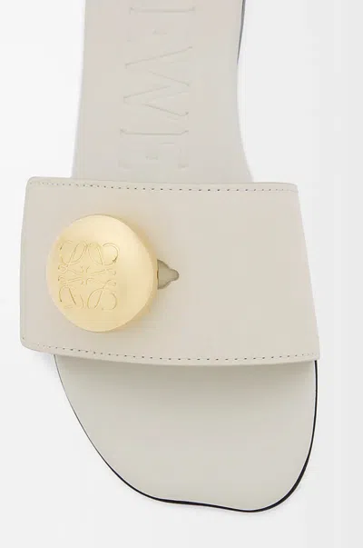 Loewe Slippers Pebble In Pelle Gesso  Donna