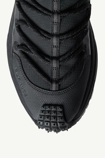 Moncler Trailgrip Lite2 Low Top Sneakers In Black