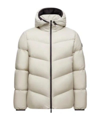 Moncler Doudoune Courte À Capuche Forez In Neutral