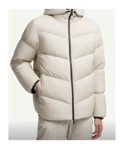 Moncler Doudoune Courte À Capuche Forez In Neutral