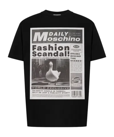 Moschino T-shirt Whit Maxi Print