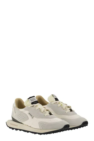 Run Of Piuma - Sneakers In Multi