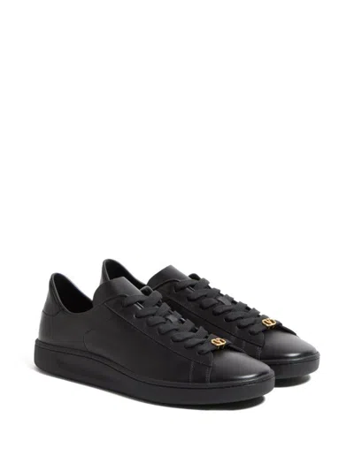Valentino Royco Signature Brass Vlogo Low-top Sneakers In Black