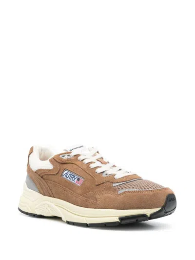 Autry Hyperway Sneakers In Cigar And Silver Mesh And Suede In Brown