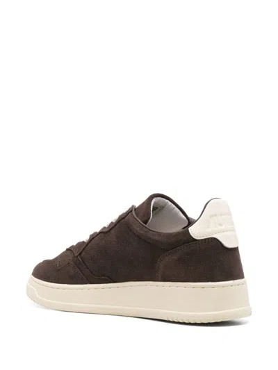 Autry Low-top Suede Sneakers With Rubber Sole And Lace-up Closure In Green