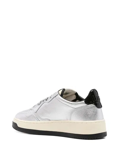 Autry Sneaker Medalist In Silver Leather In White