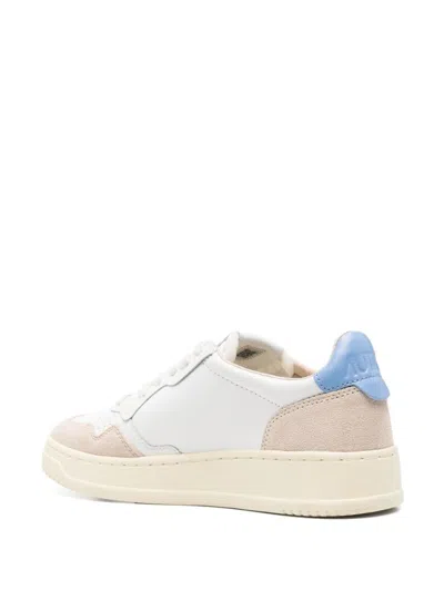 Autry Medalist Low Sneakers In Leather And Suede Color White And Silver Blue In White