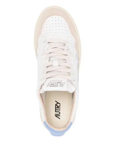 Autry Medalist Low Sneakers In Leather And Suede Color White And Silver Blue In White
