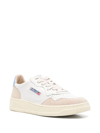 Autry Medalist Low Sneakers In Leather And Suede Color White And Silver Blue In White
