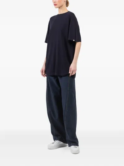 Extreme Cashmere Logo-tag T-shirt In Black