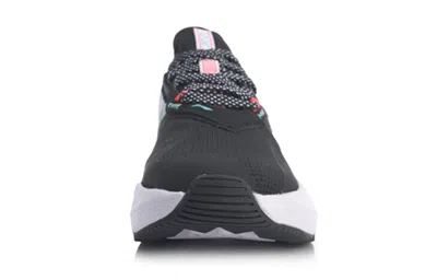 Li-ning (wmns)  Beyond 'black'