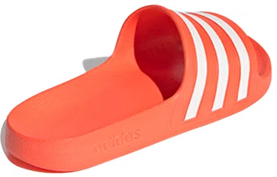 Adidas Originals (wmns) Adidas Adilette Adilette Aqua Slide 'solar Red'
