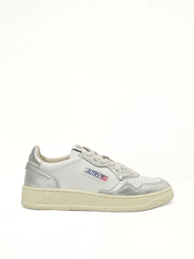 Autry Women's Medalist Low Bicolour Sneakers