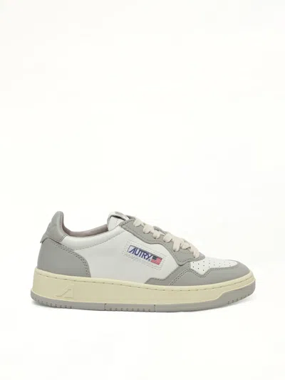 Autry Women's Medalist Low Sneakers