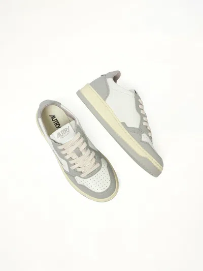 Autry Women's Medalist Low Sneakers