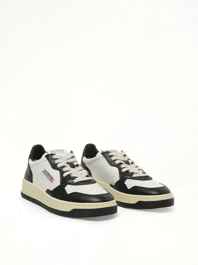 Autry Women's Medalist Low Bicolour Sneakers