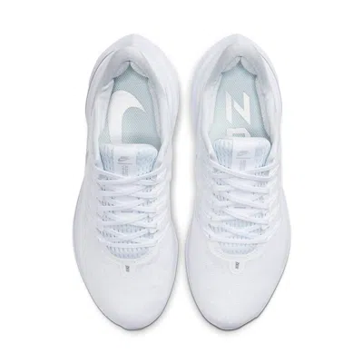 Nike (wmns)  Air Zoom Vomero 14 'white' In Metallic