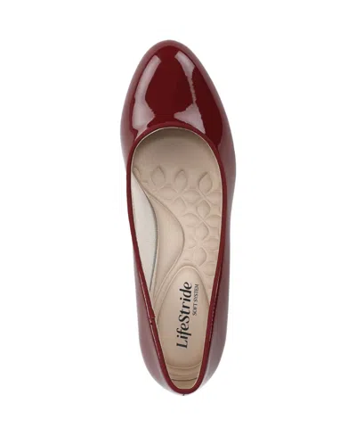 Lifestride Women's Parigi-plus Dress Pumps In Burgundy