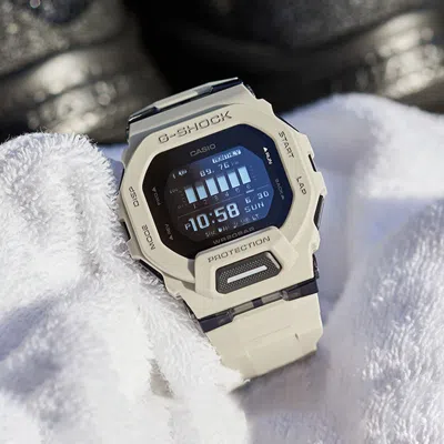 Casio G-shock Digital 'grey' In White