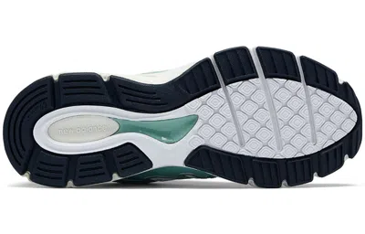 New Balance (wmns)  990v4 Series 'mineral Sage' In Green
