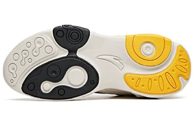 Anta Split Low 'white Yellow Red'