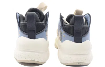 Anta (wmns)  Wai Feng Low 'white Blue'