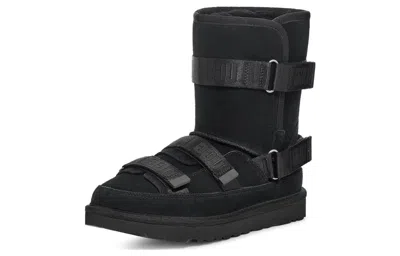 Ugg (wmns)  Classic Short Hybrid In Black