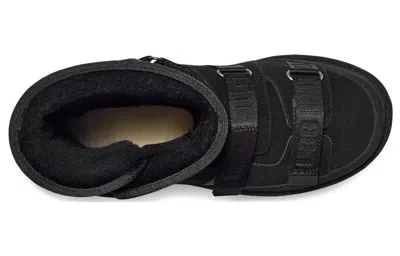 Ugg (wmns)  Classic Short Hybrid In Black
