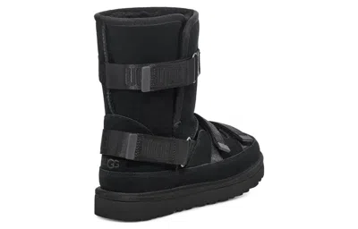 Ugg (wmns)  Classic Short Hybrid In Black