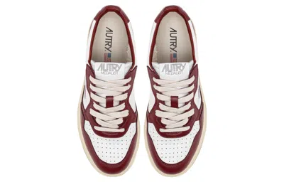 Autry Sneakers Medalist In Burgundy