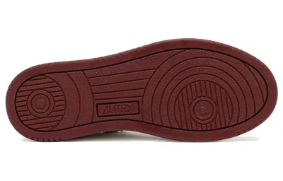 Autry Sneakers Medalist In Burgundy