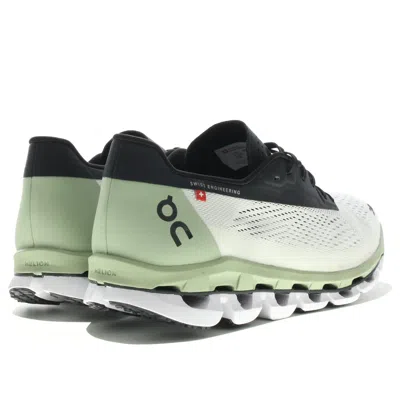 On (wmns)  Running Cloudboom 'white Black Green'