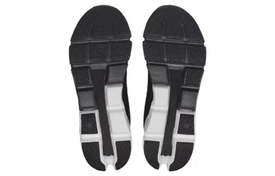 On Running Cloud 5 Coast Low-top Sneakers