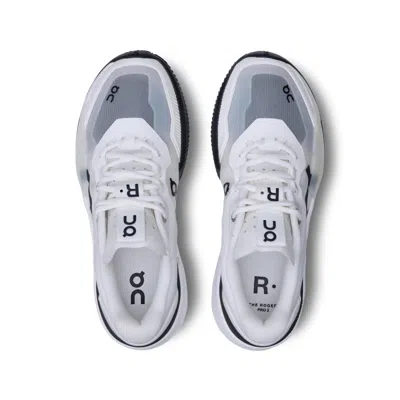 On (wmns)  Running The Roger Pro 2 Clay 'white Black'