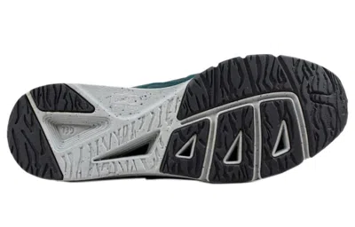 Asics Shaw Runner In Green